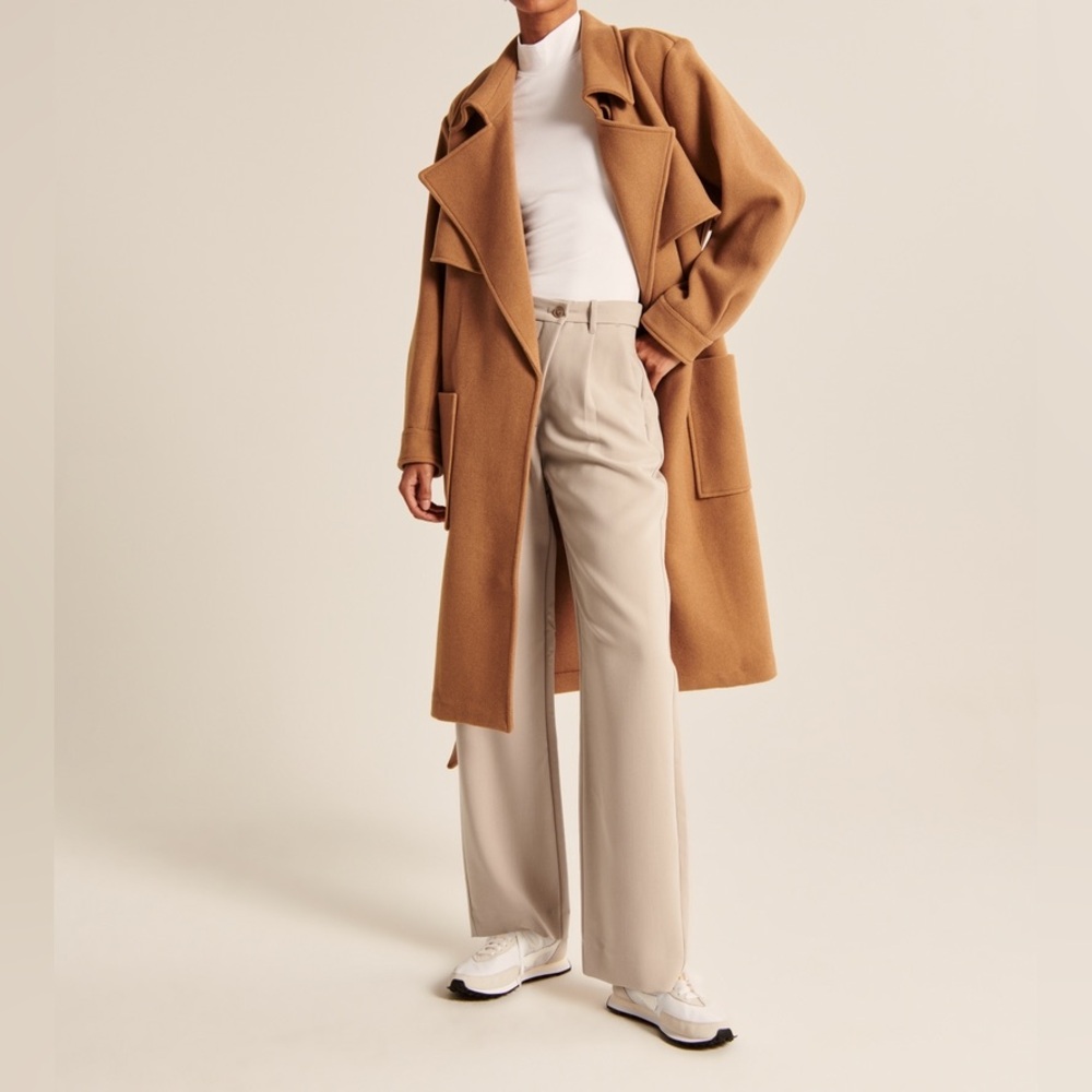 Abercrombie & Fitch Tailored Relaxed Straight Pant 6 / 28